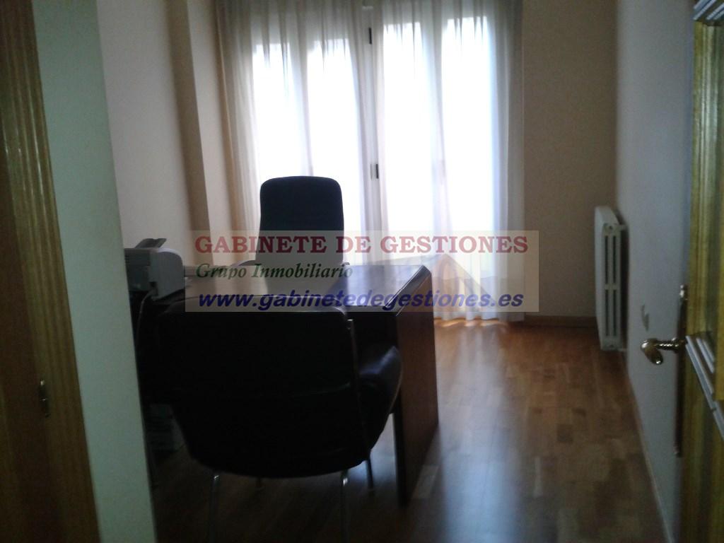 For sale of flat in Albacete