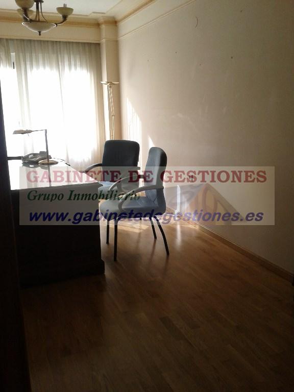 For sale of flat in Albacete