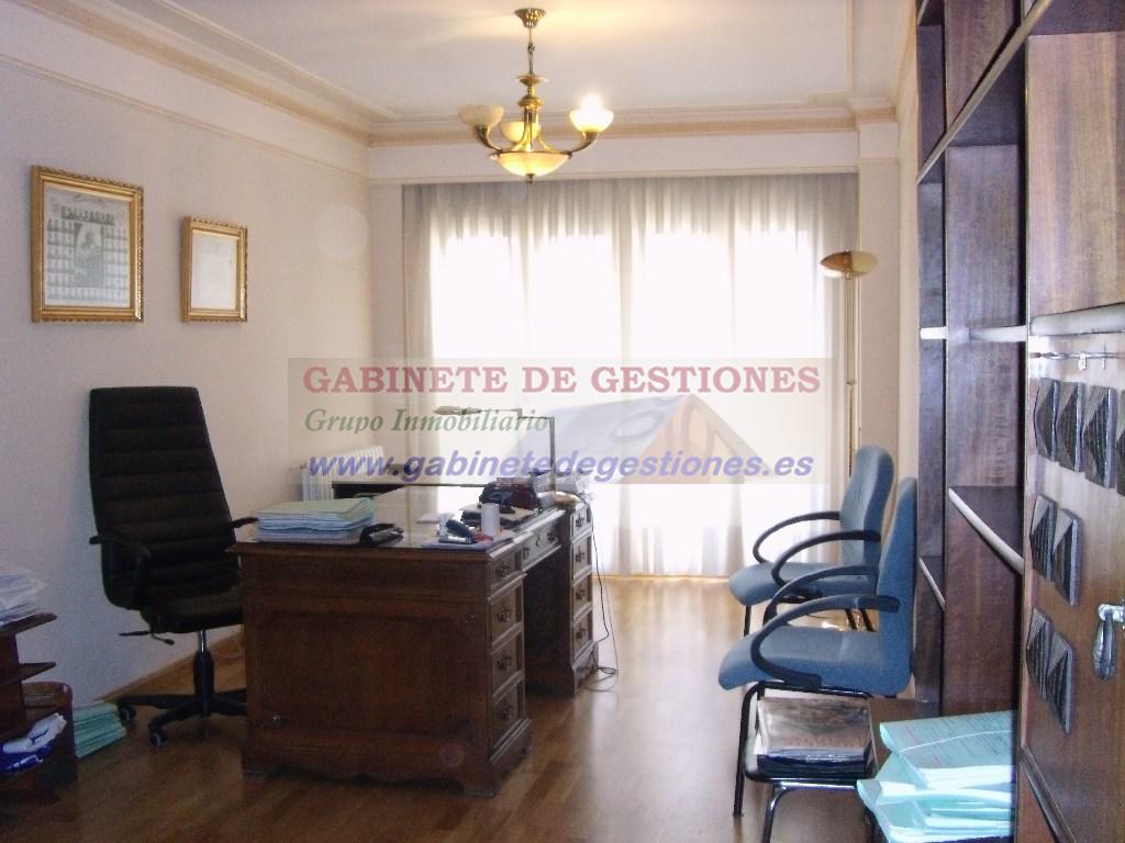 For sale of flat in Albacete