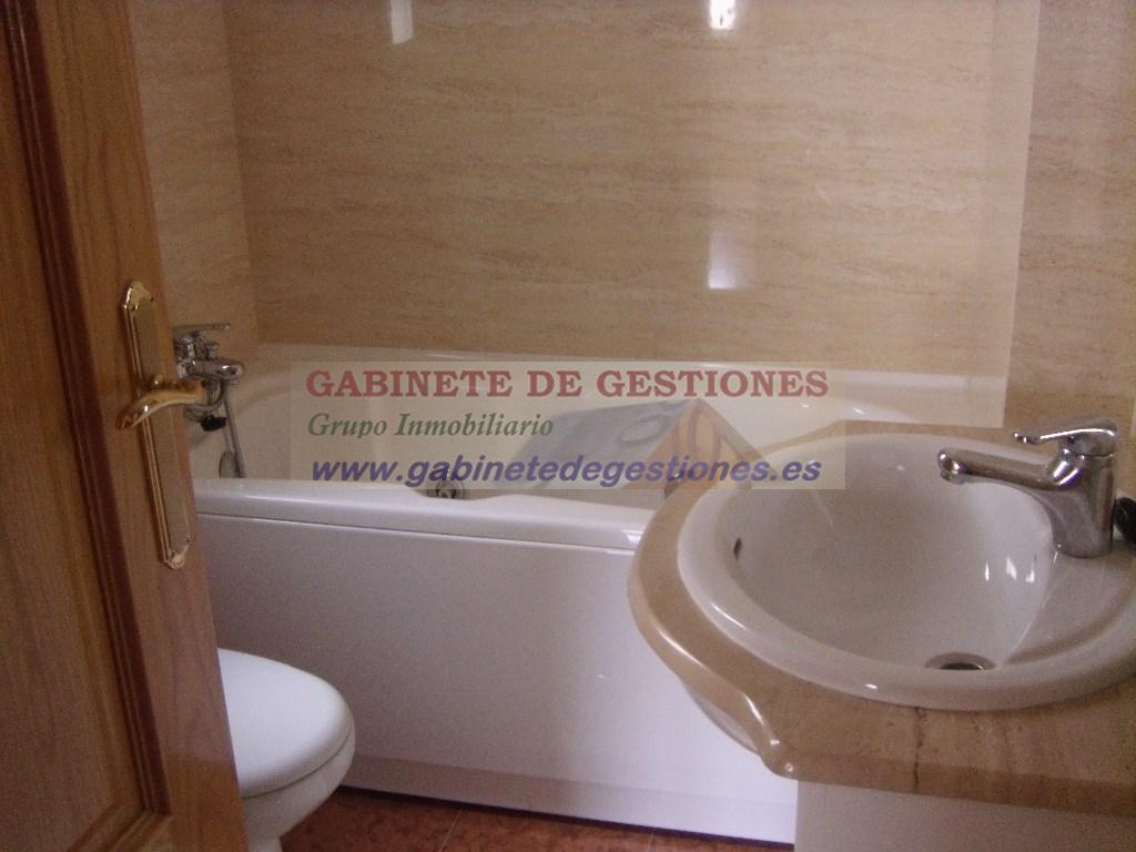 For sale of flat in Albacete