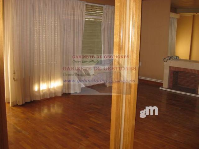For sale of flat in Albacete