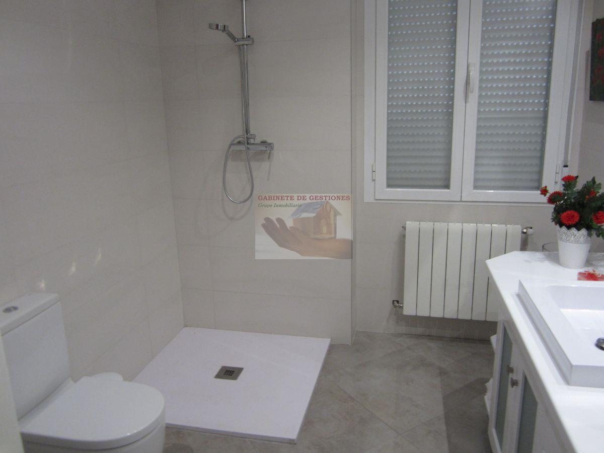 For sale of flat in Albacete