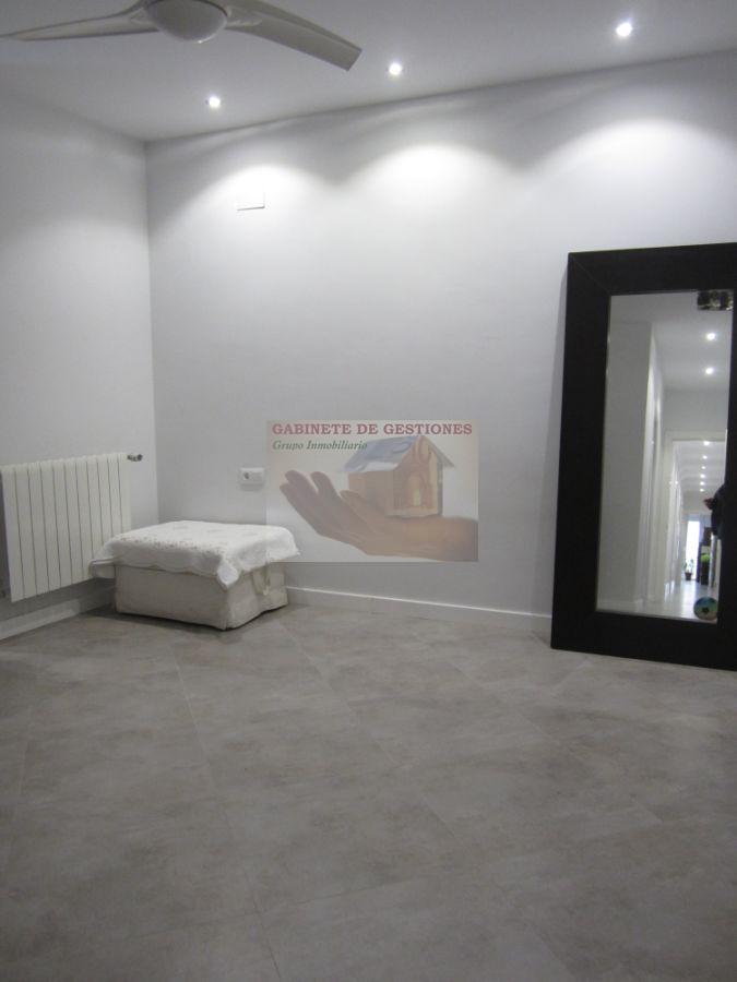 For sale of flat in Albacete
