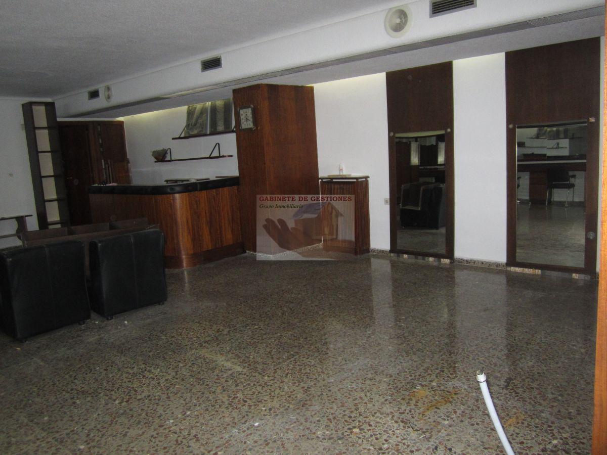 For sale of commercial in Albacete