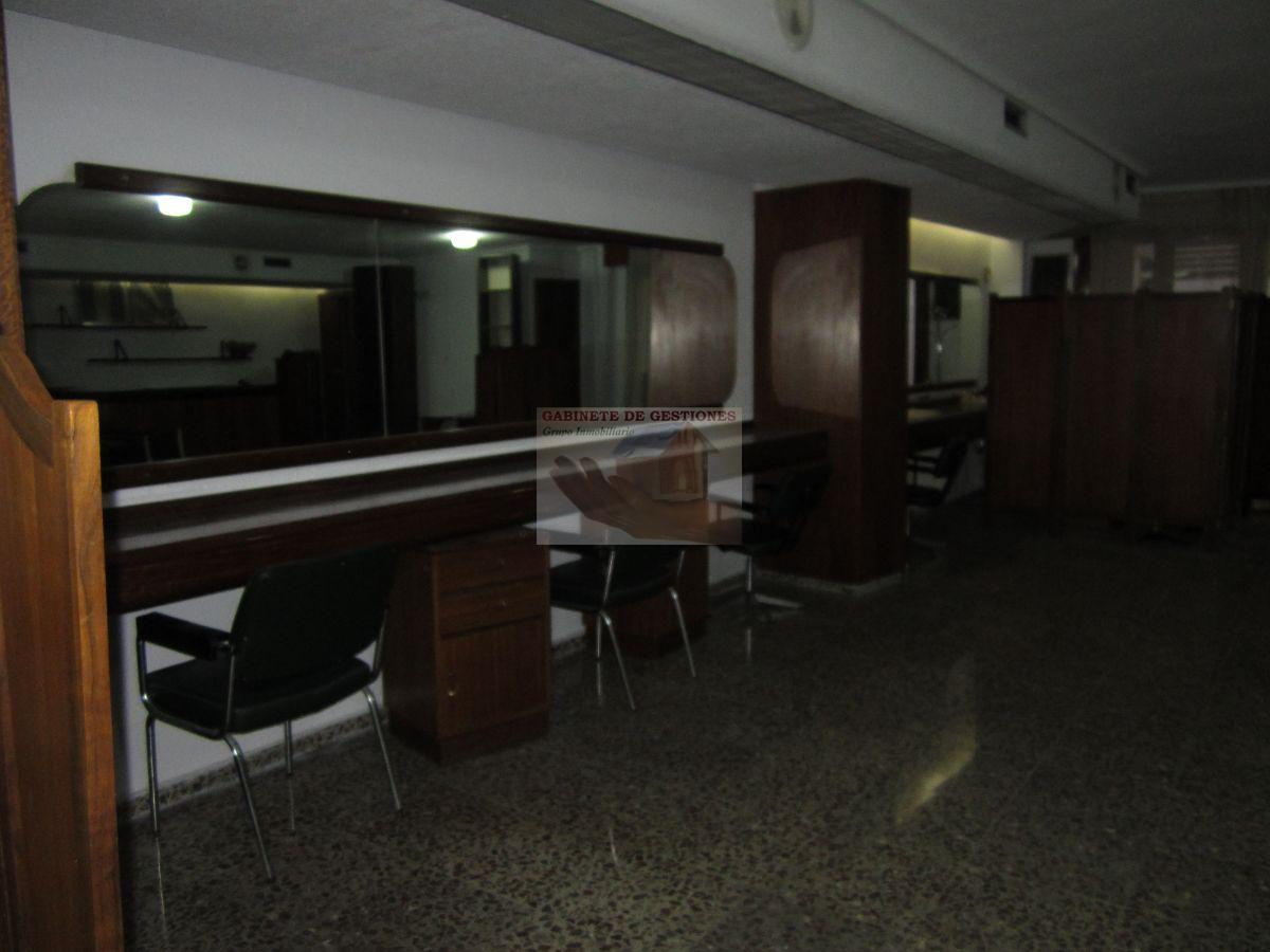 For sale of commercial in Albacete