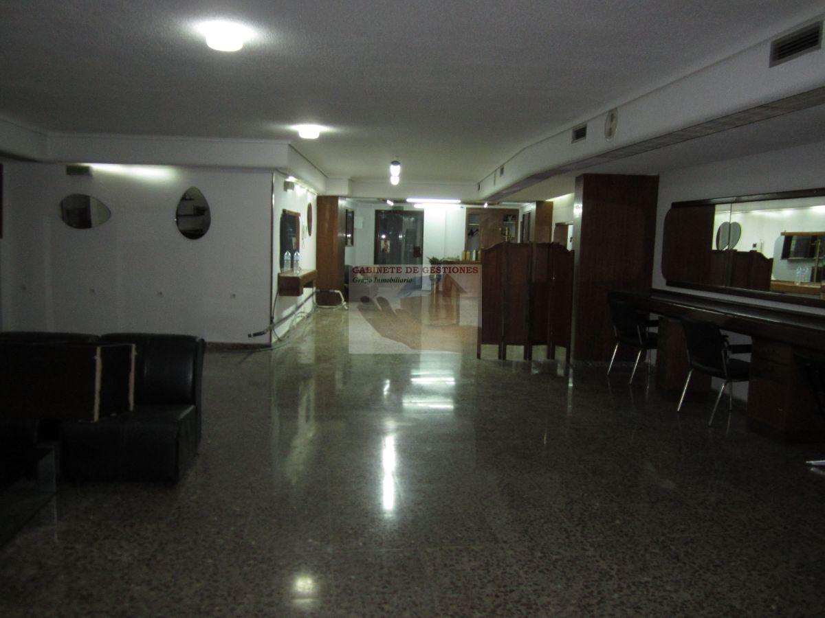 For sale of commercial in Albacete