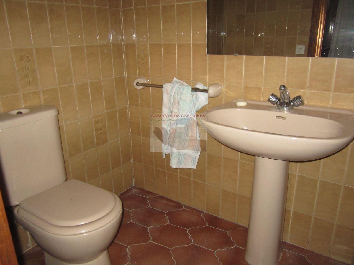 For sale of commercial in Albacete