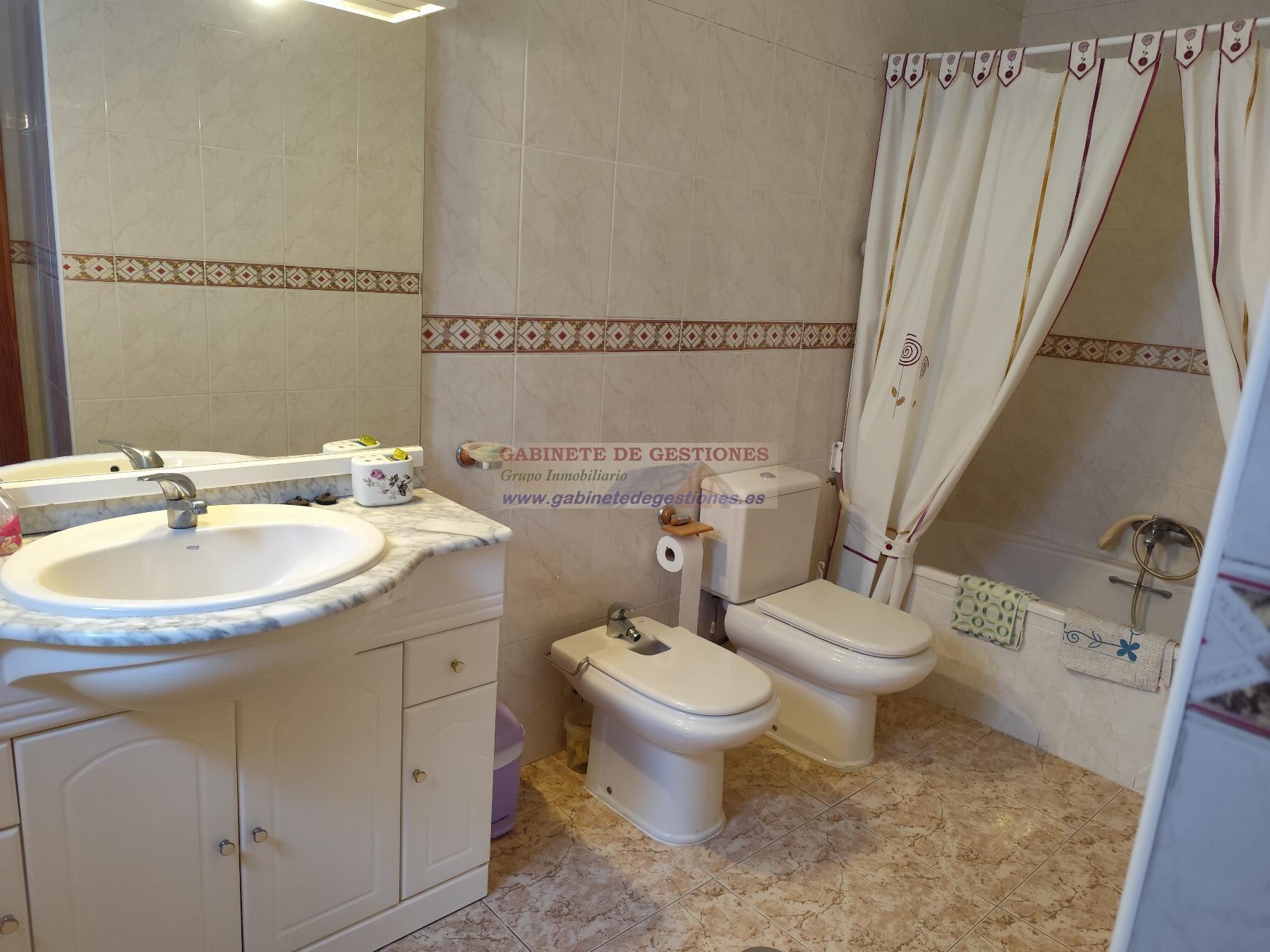 Venta de chalet en Valdeganga