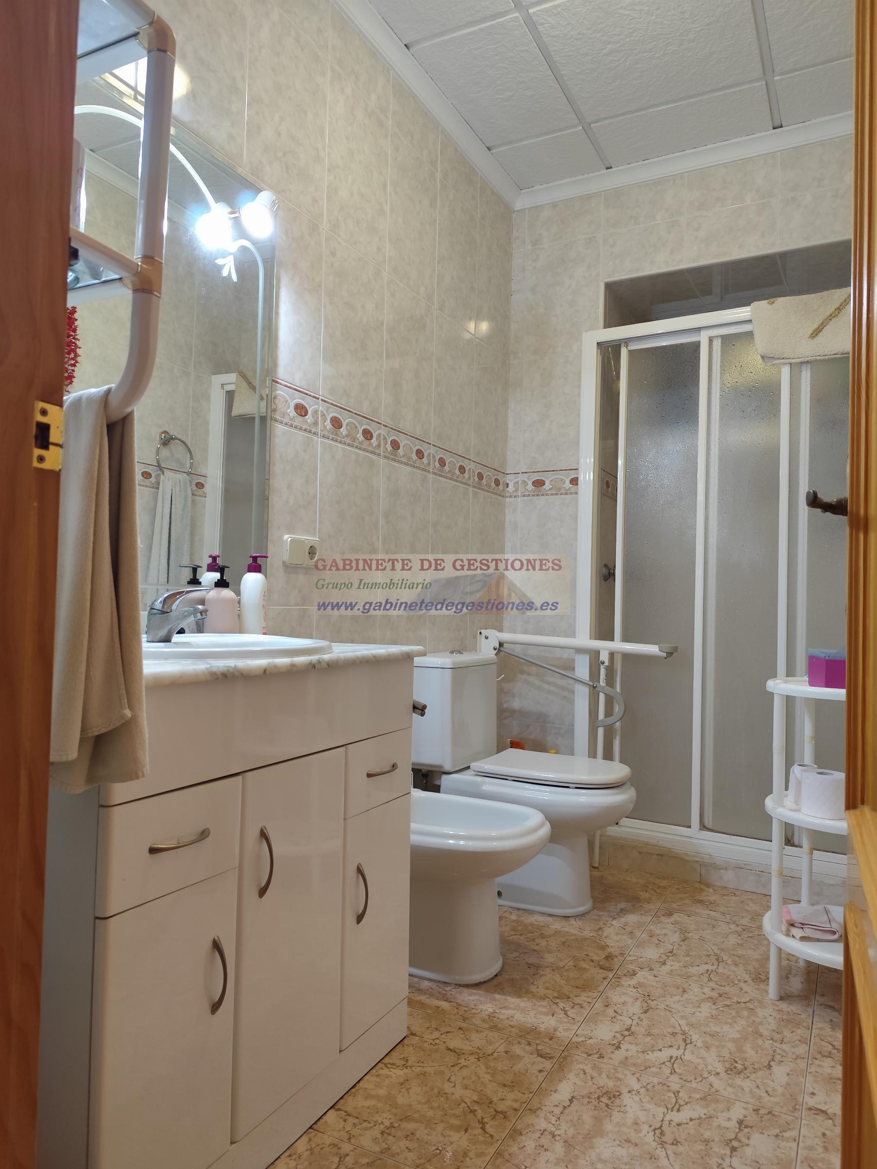 Venta de chalet en Valdeganga