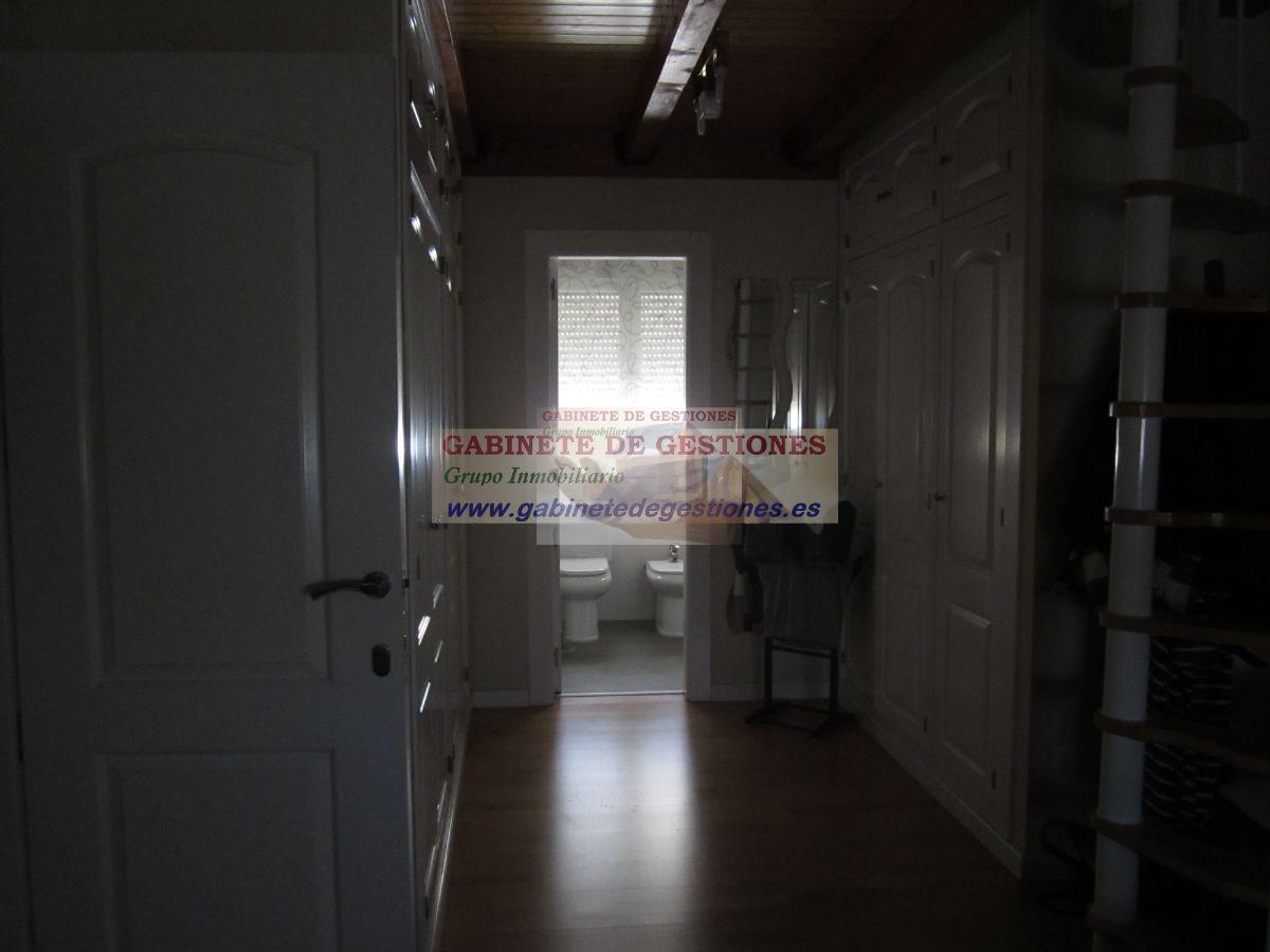 For sale of chalet in Albacete