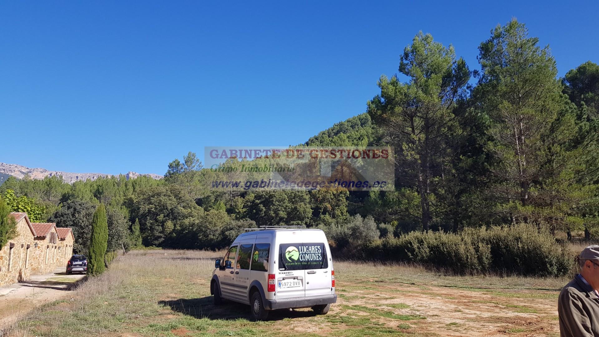 Venta de finca de recreo en Yeste