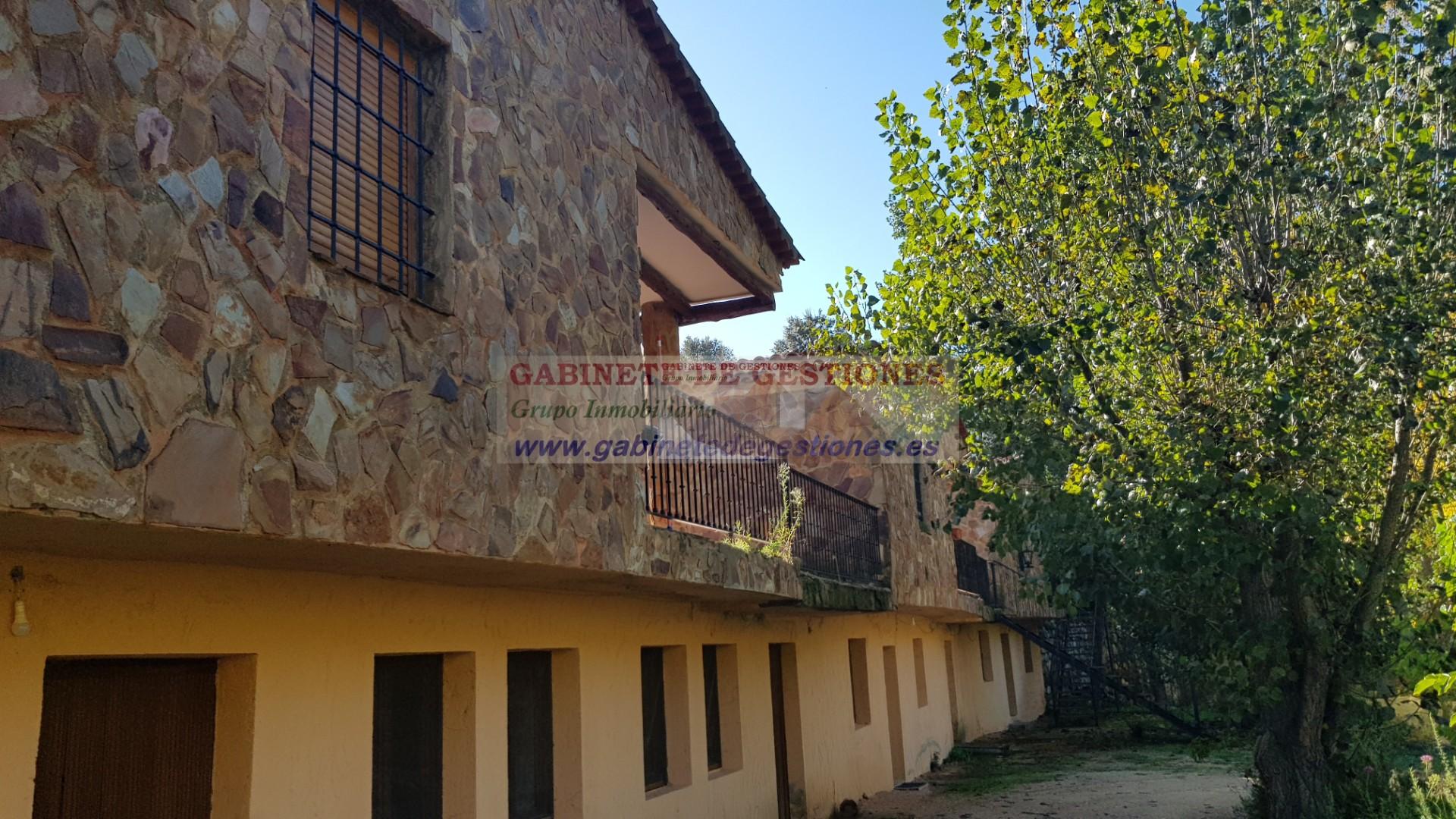 Venta de finca de recreo en Yeste Venta de finca de recreo en Yeste