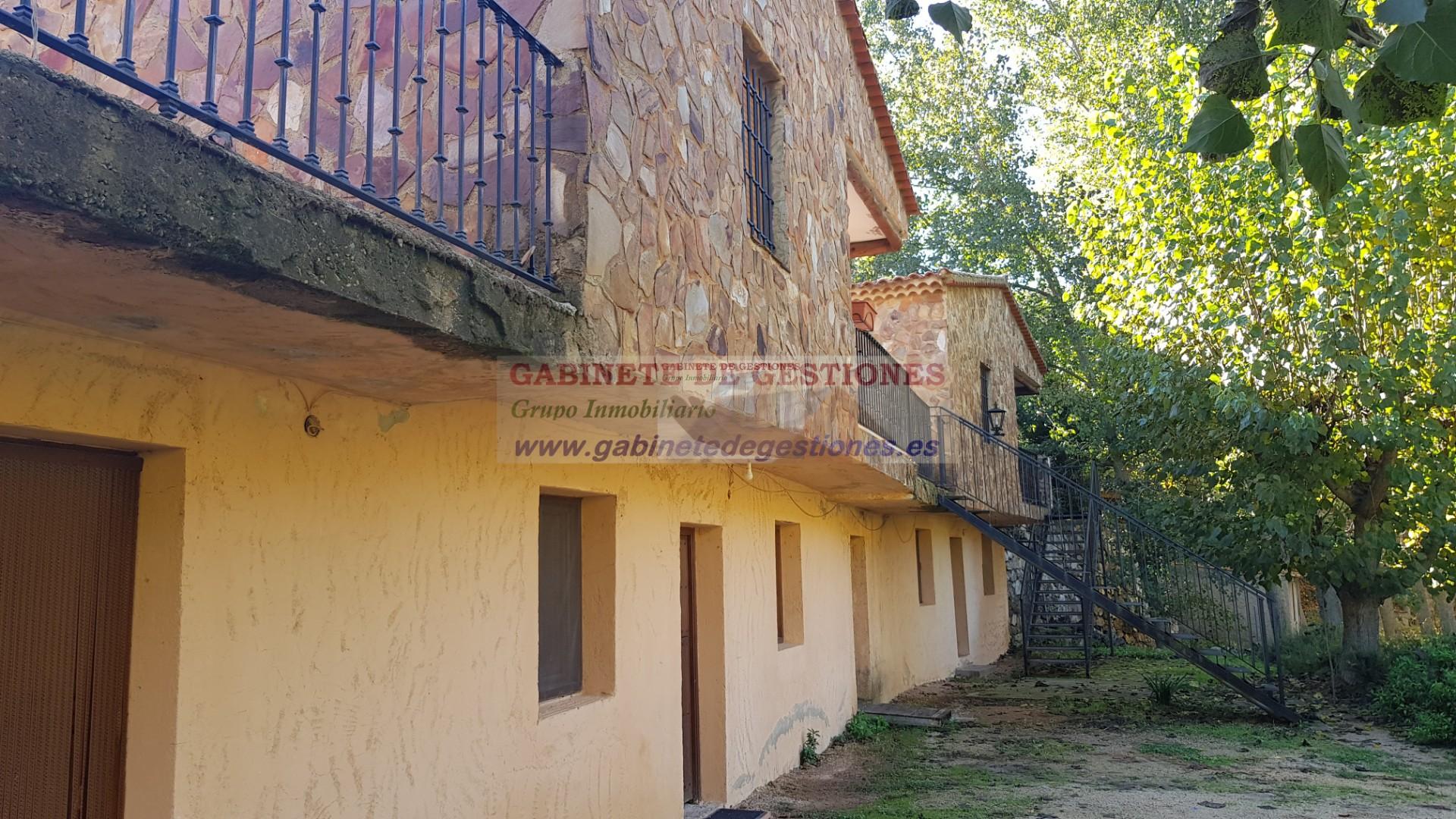 Venta de finca de recreo en Yeste Venta de finca de recreo en Yeste