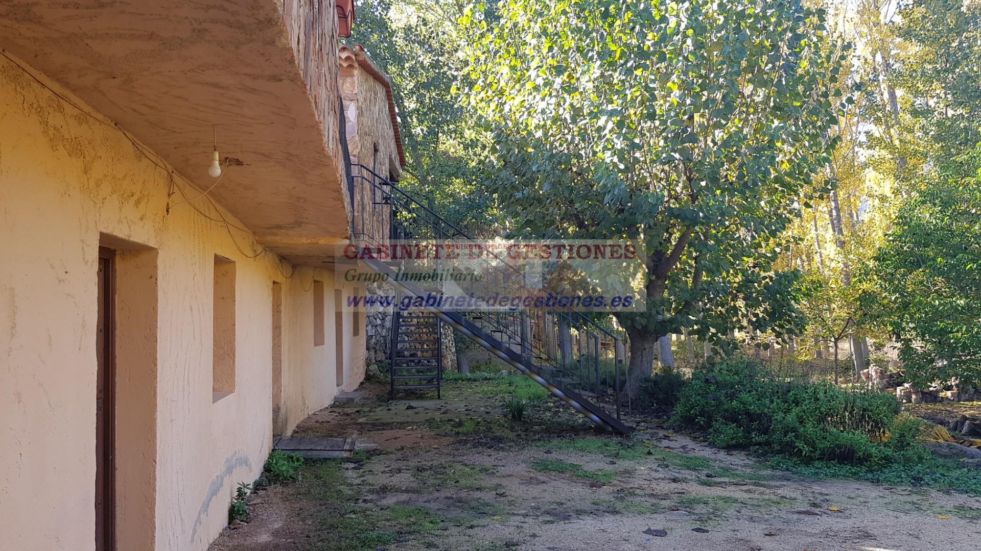 Venta de finca de recreo en Yeste Venta de finca de recreo en Yeste