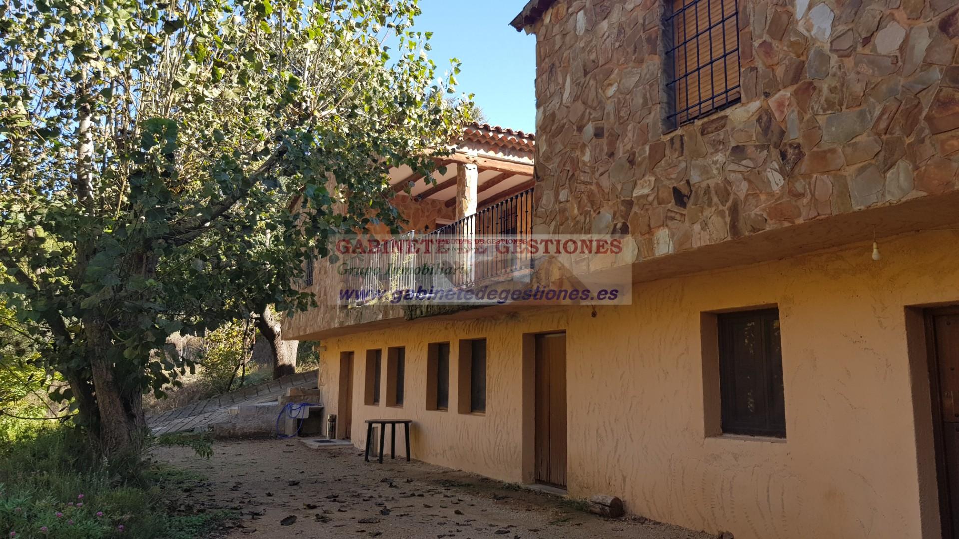 Venta de finca de recreo en Yeste