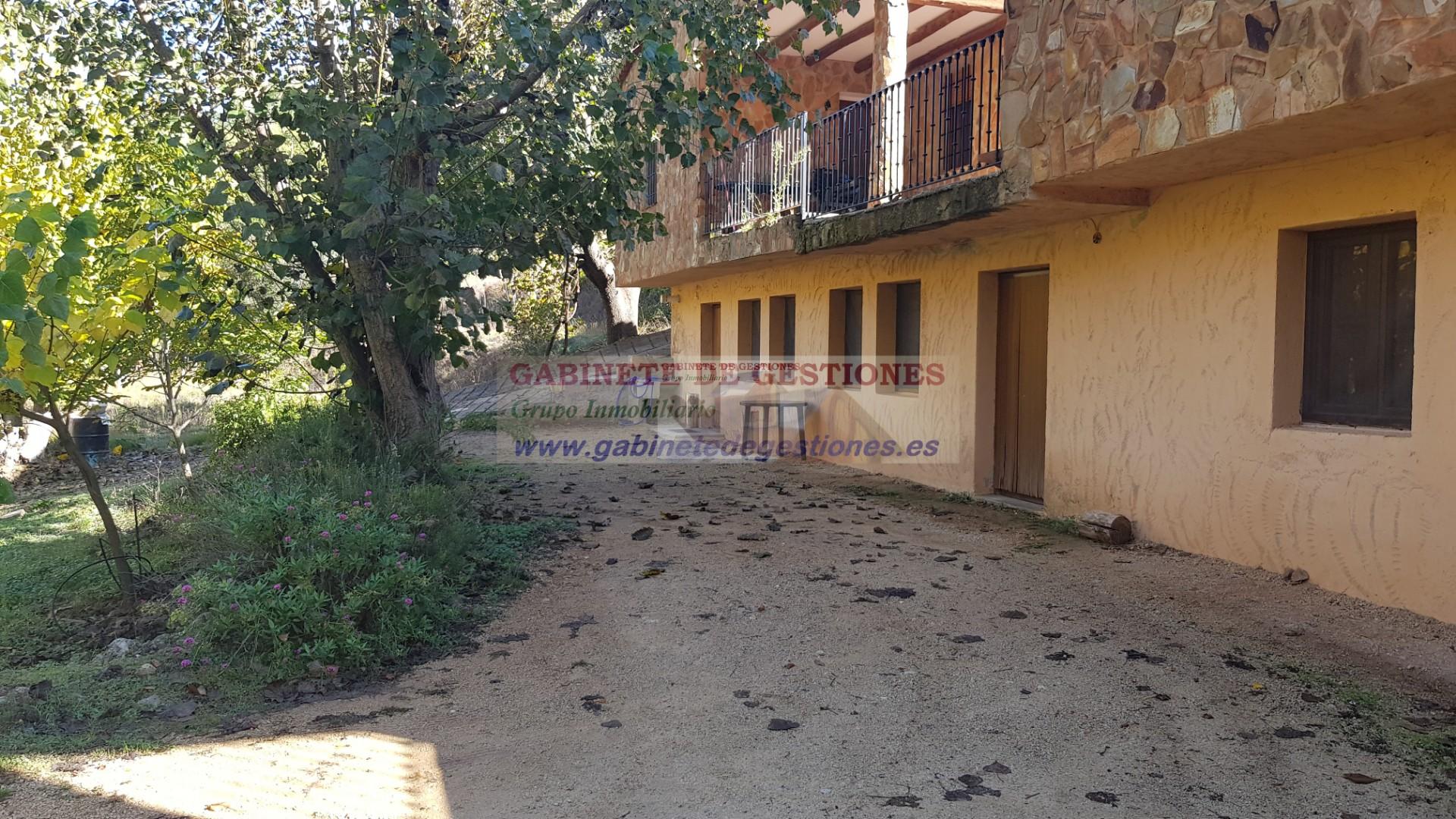 Venta de finca de recreo en Yeste Venta de finca de recreo en Yeste