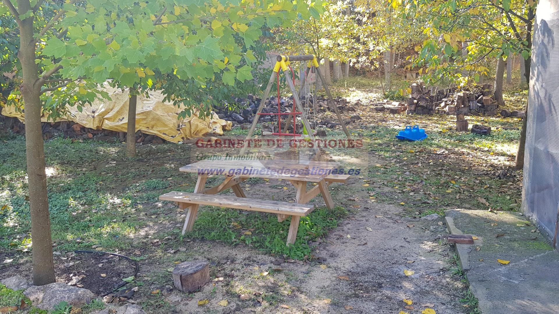 Venta de finca de recreo en Yeste