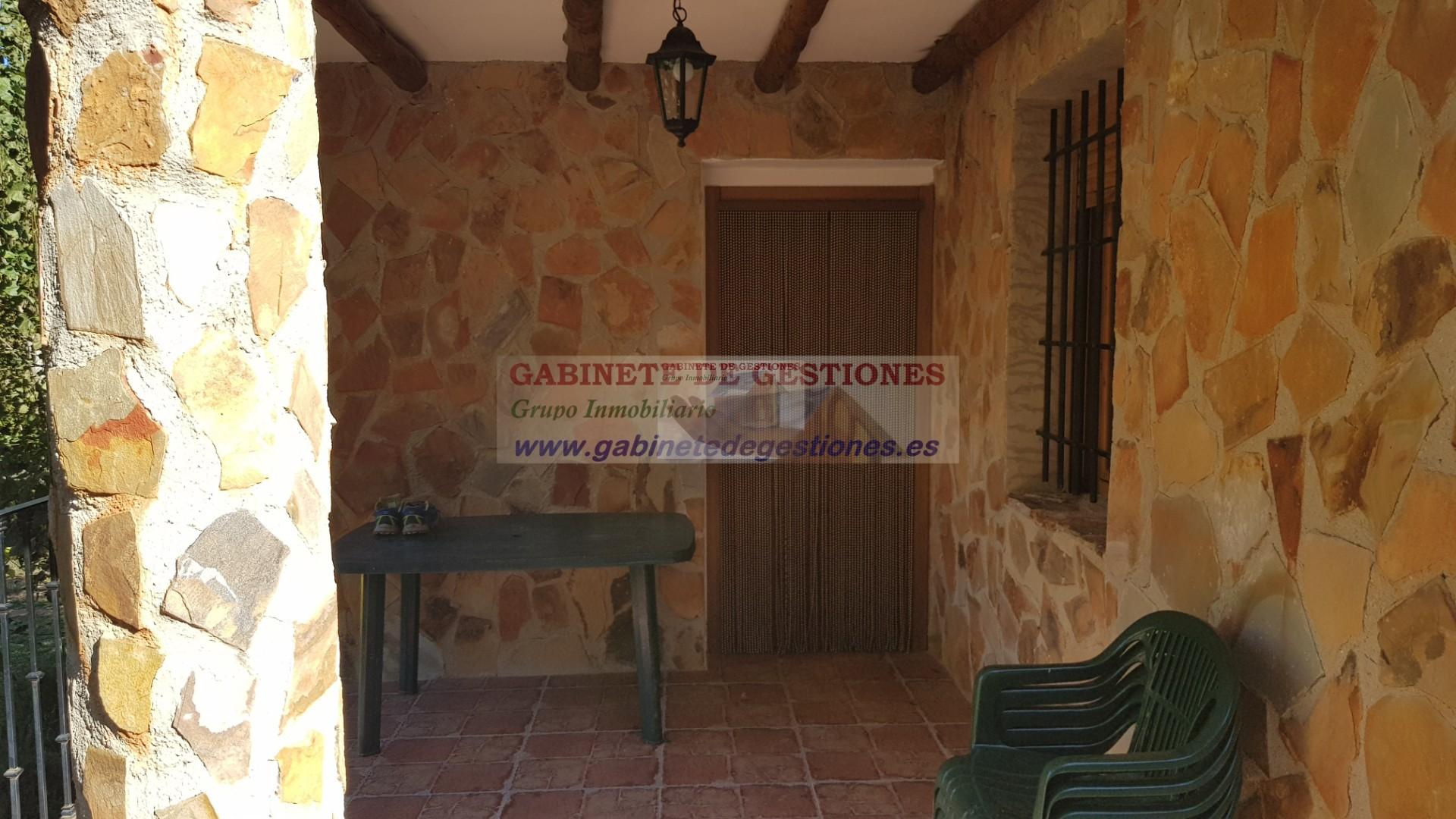 Venta de finca de recreo en Yeste