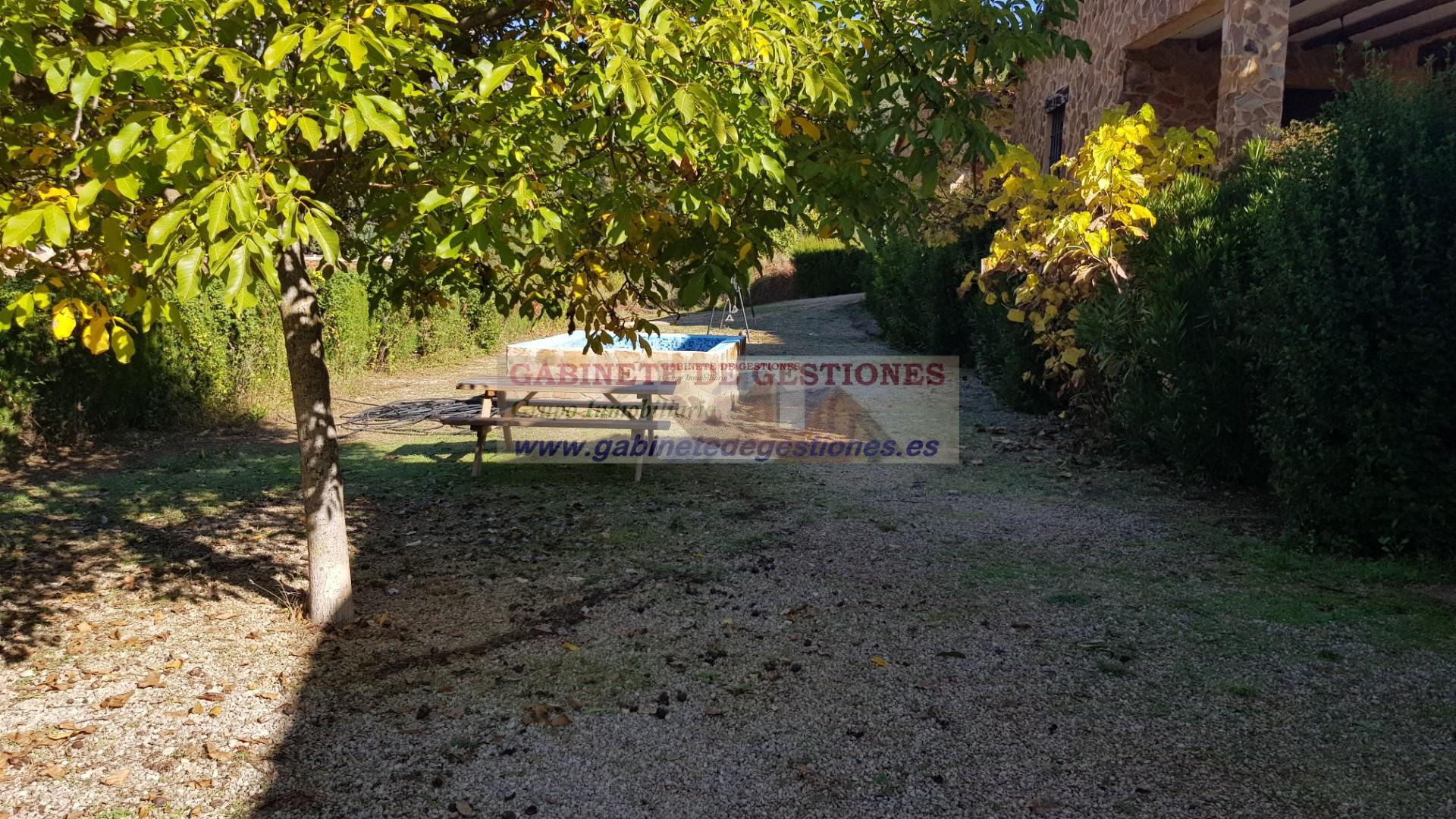 Venta de finca de recreo en Yeste Venta de finca de recreo en Yeste