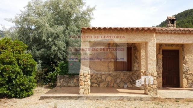 Venta de finca de recreo en Yeste Venta de finca de recreo en Yeste
