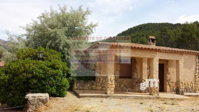Venta de finca de recreo en Yeste Venta de finca de recreo en Yeste
