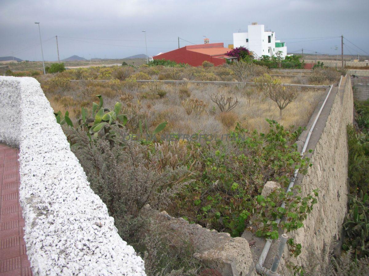 For sale of land in San Miguel de Abona