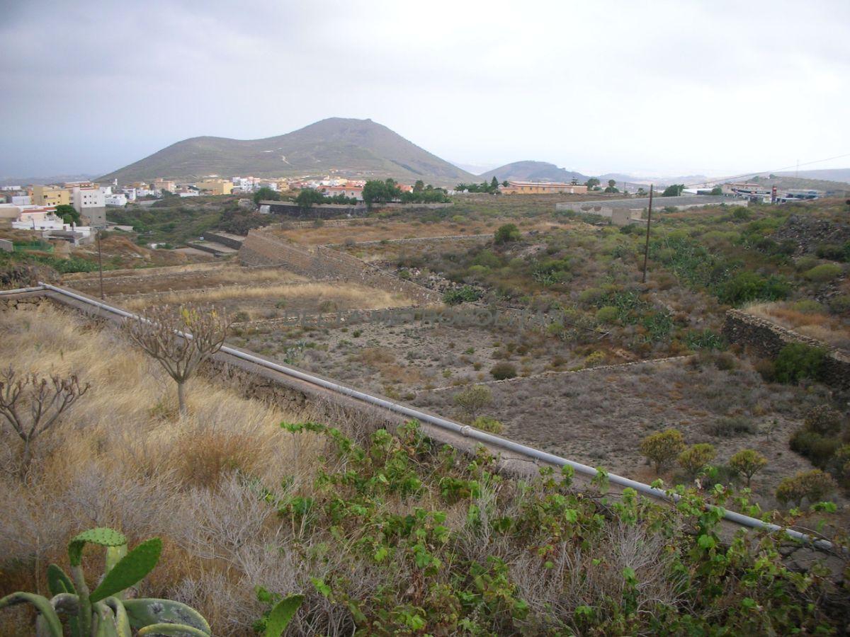 For sale of land in San Miguel de Abona