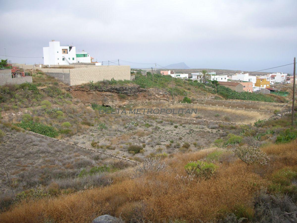 For sale of land in San Miguel de Abona