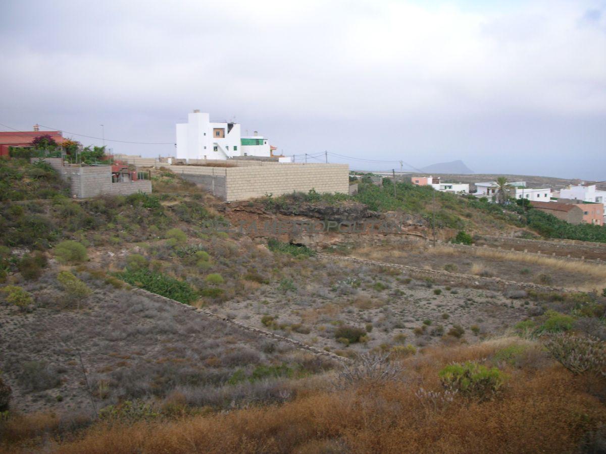 For sale of land in San Miguel de Abona