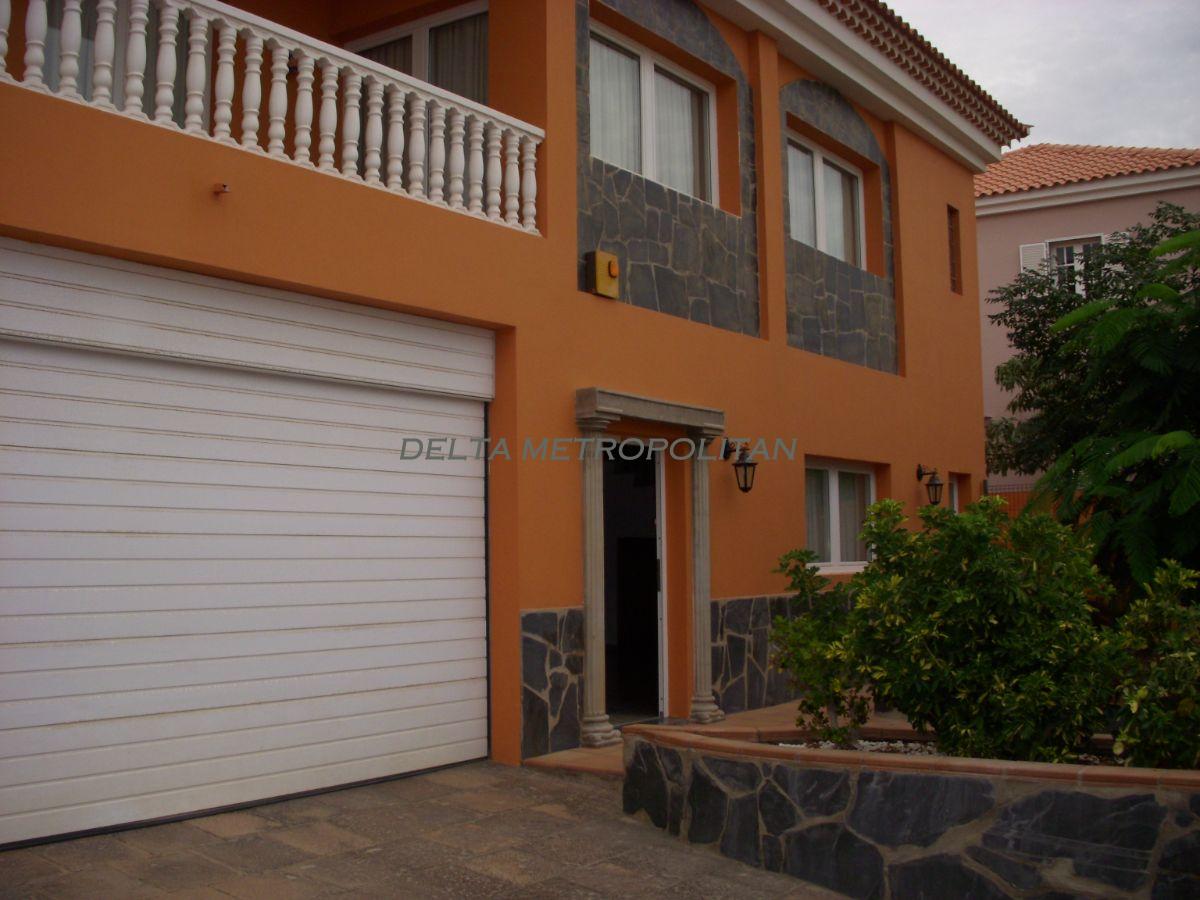 For sale of villa in Granadilla de Abona