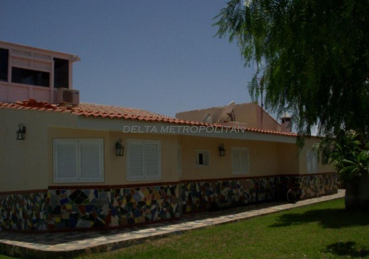 For sale of villa in San Miguel de Abona