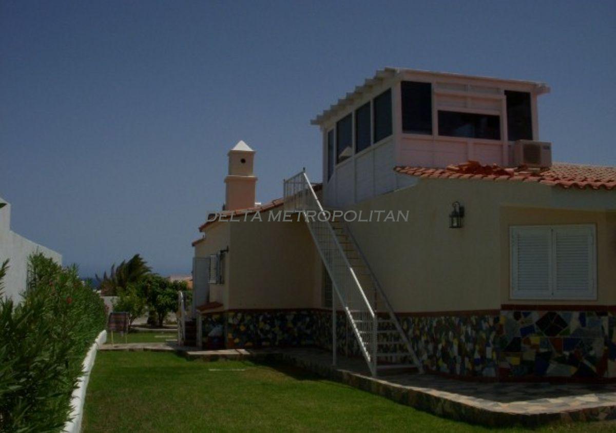 For sale of villa in San Miguel de Abona