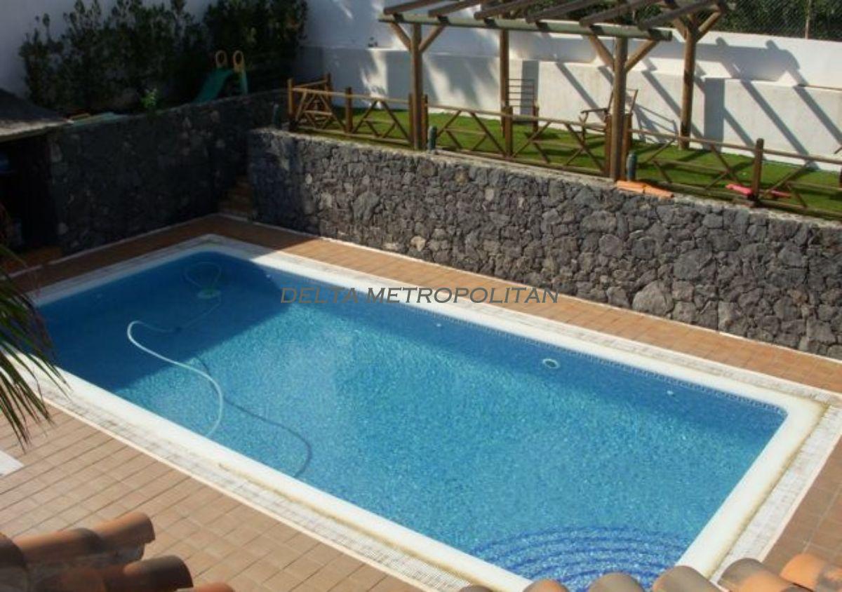 For sale of villa in San Miguel de Abona