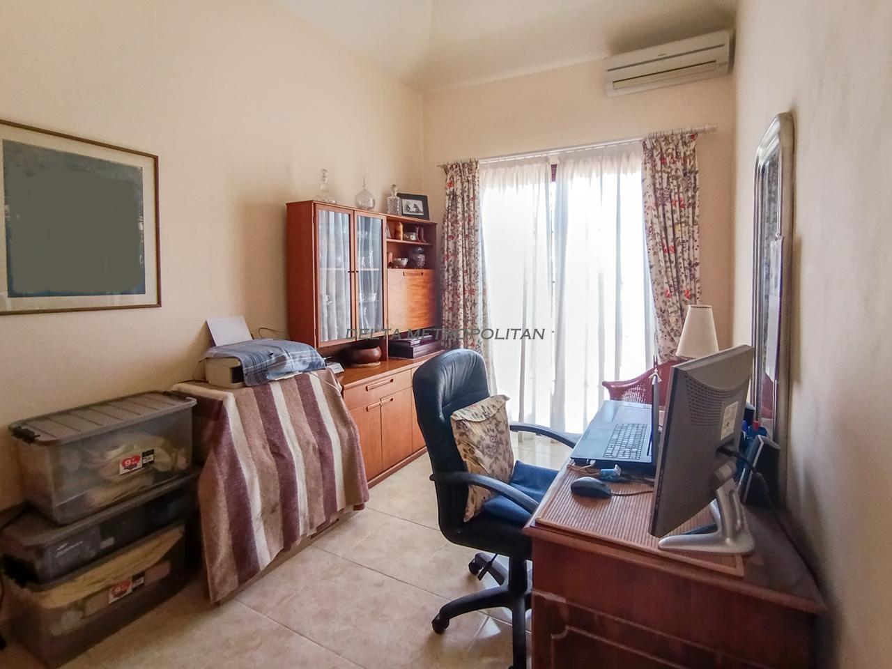 Venta de villa en Arona