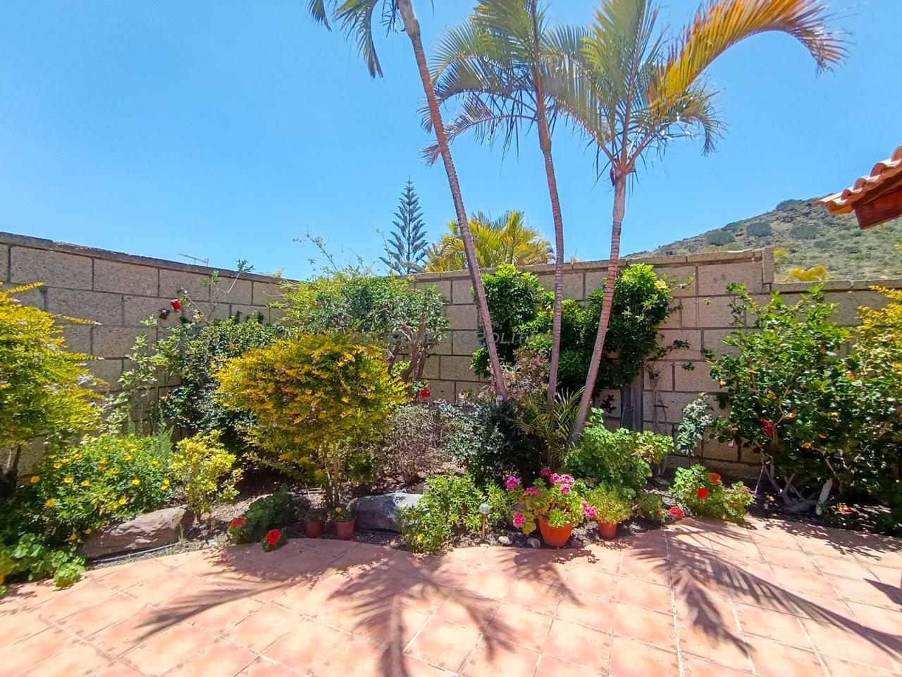Venta de villa en Arona