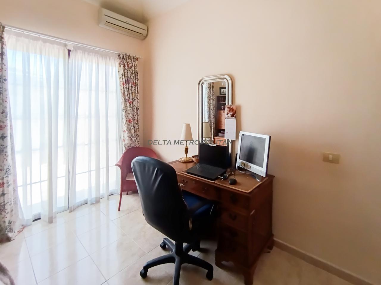 Venta de villa en Arona