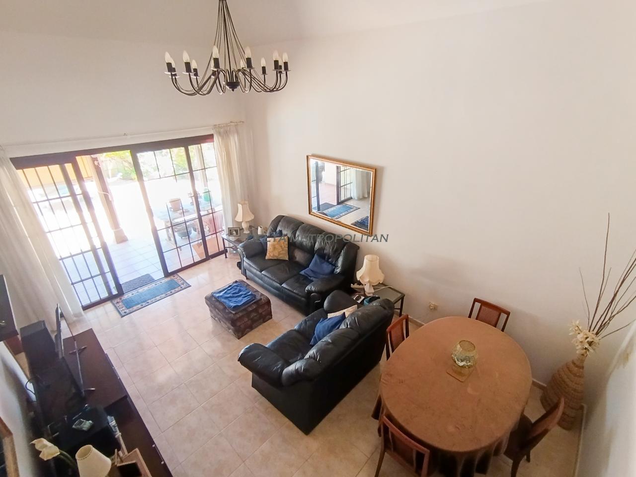 Venta de villa en Arona