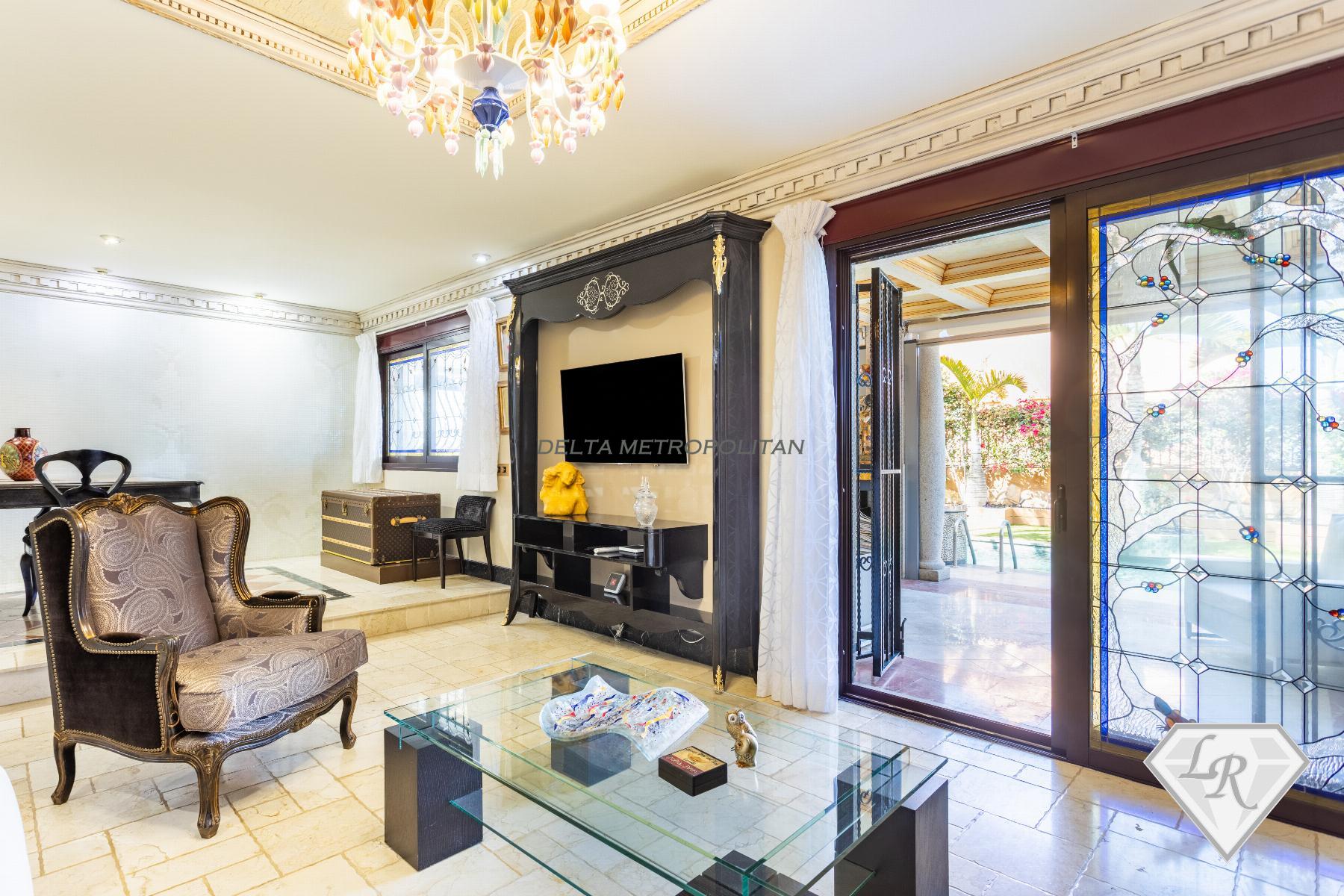 Venta de chalet en Arona