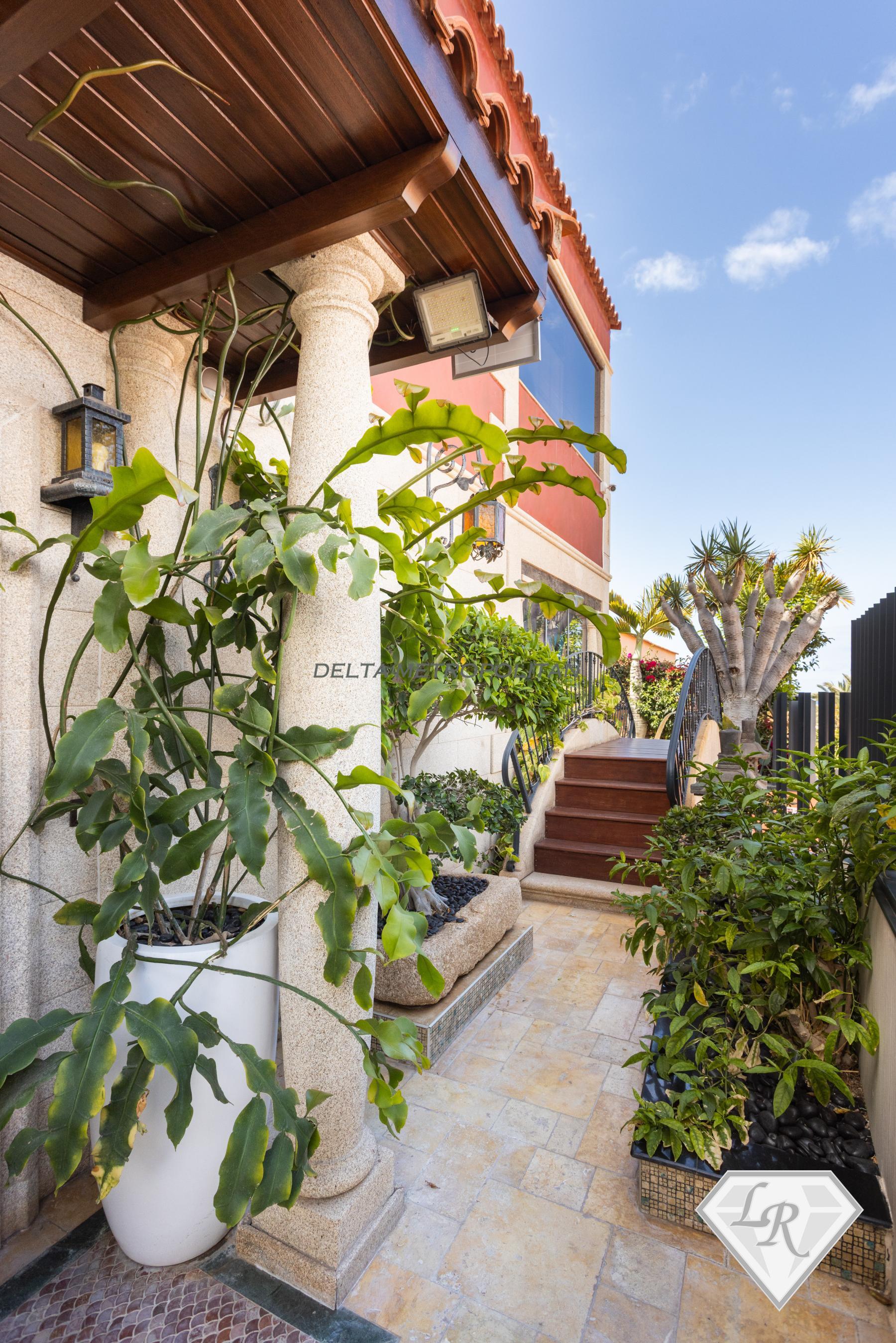Venta de chalet en Arona