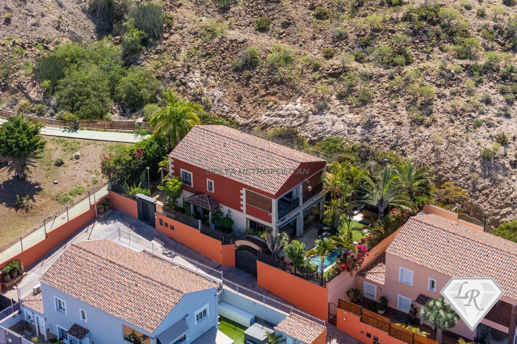Venta de chalet en Arona