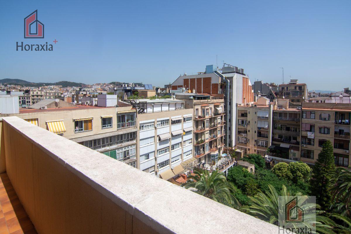 For sale of duplex in Barcelona
