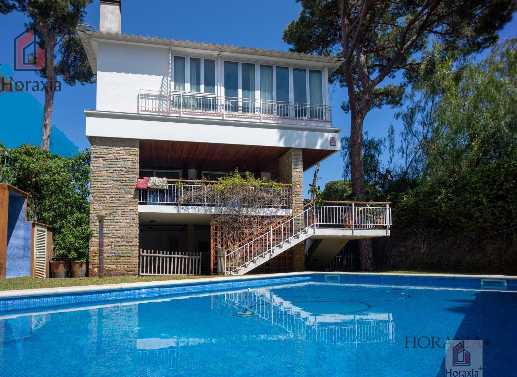 For sale of house in Castelldefels