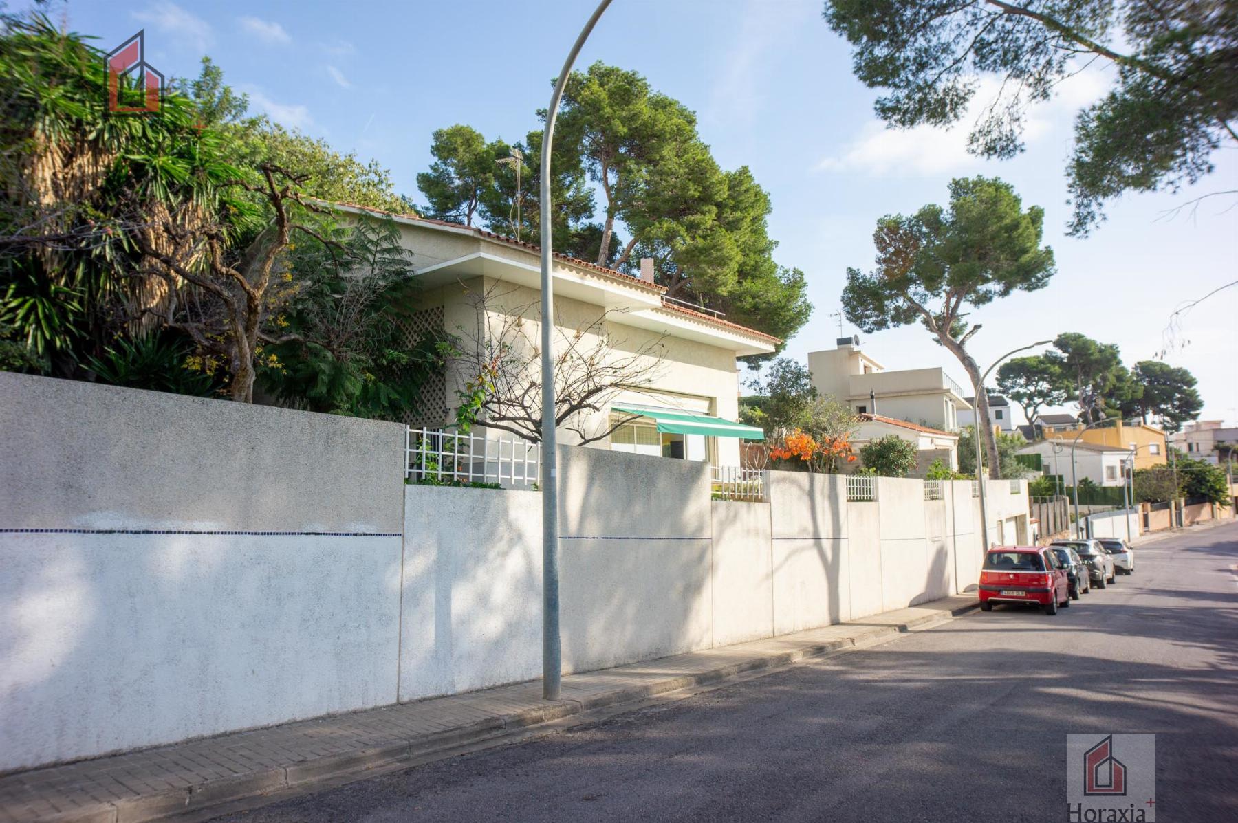 For sale of house in Castelldefels