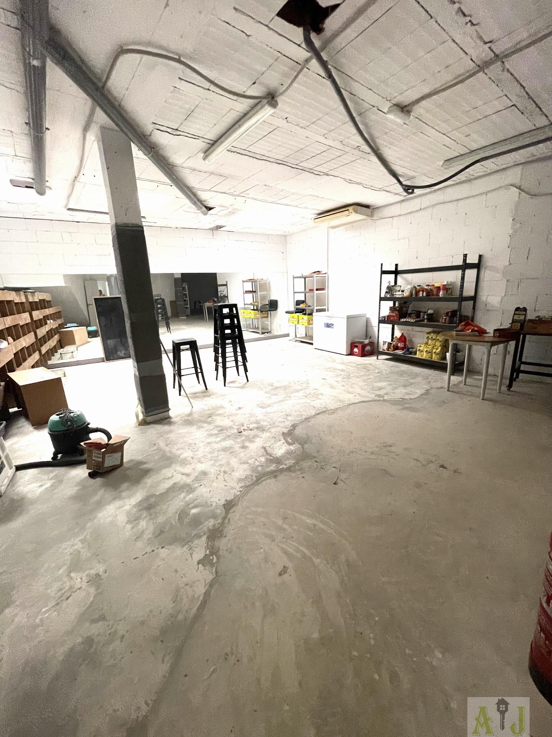 Alquiler de local comercial en Paracuellos de Jarama