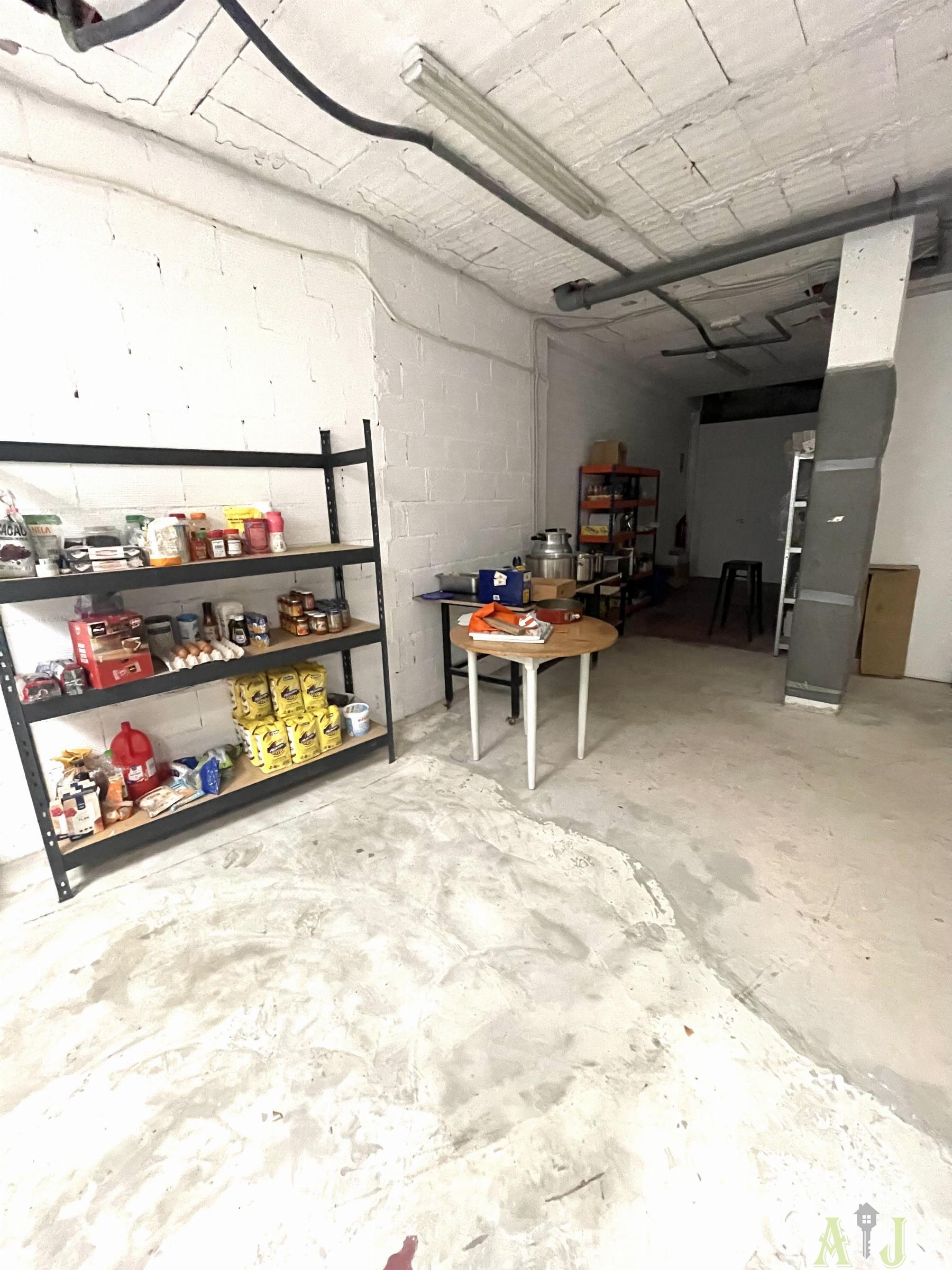 Alquiler de local comercial en Paracuellos de Jarama