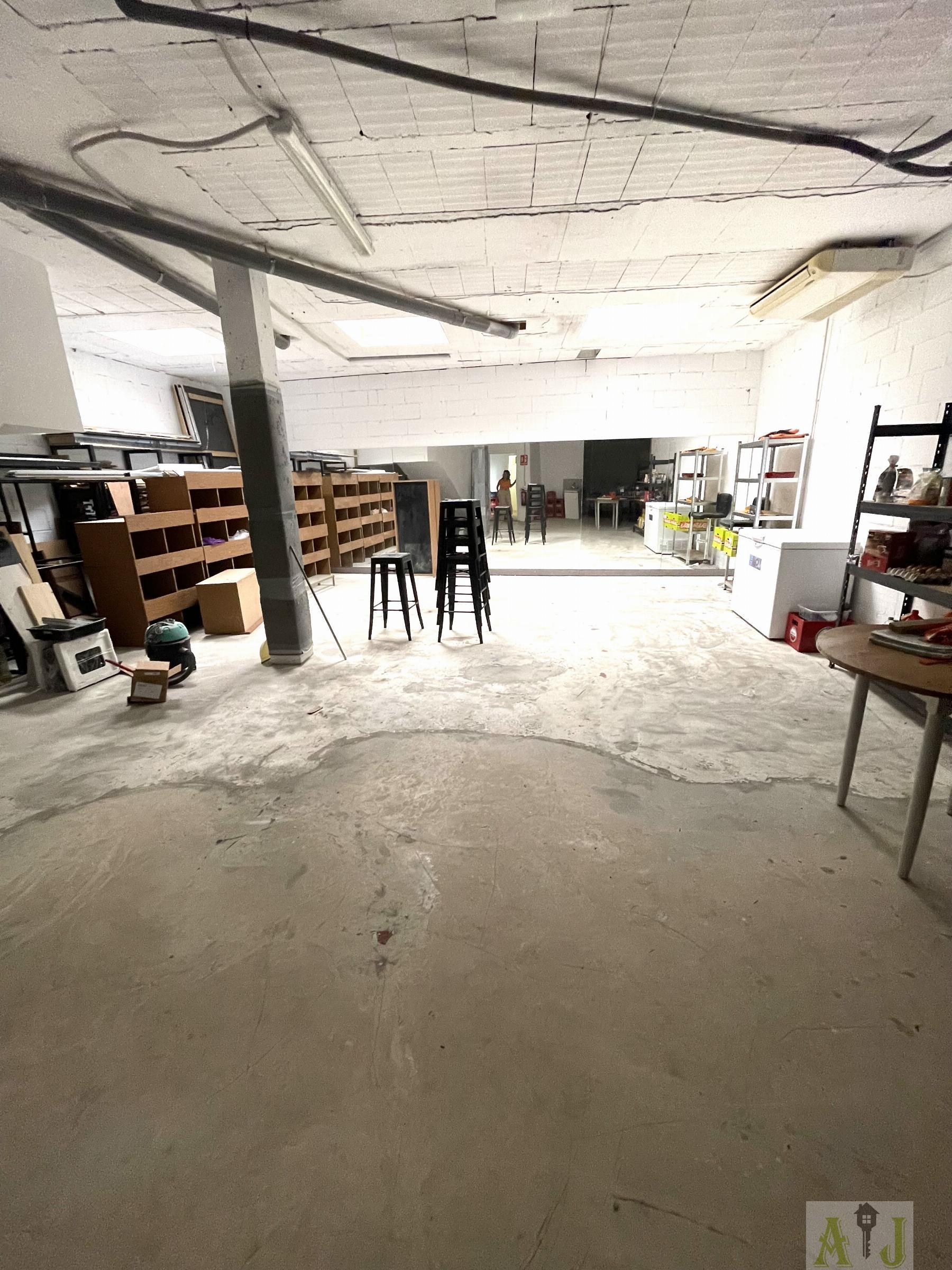 Alquiler de local comercial en Paracuellos de Jarama