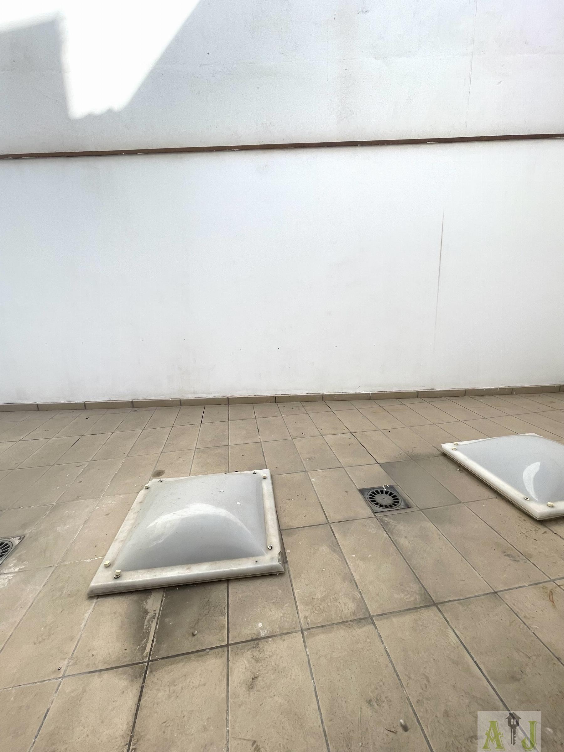 Alquiler de local comercial en Paracuellos de Jarama