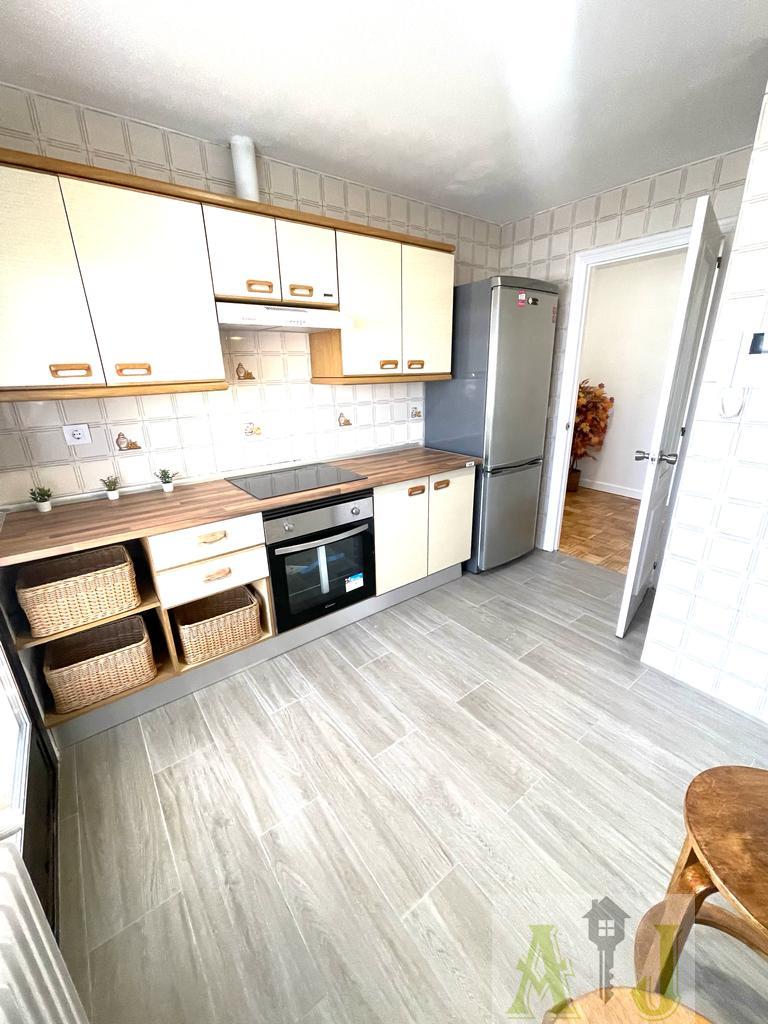 For sale of flat in Madrid