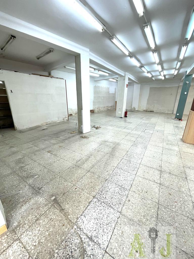 For rent of commercial in Madrid