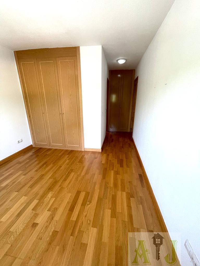 For rent of flat in Paracuellos de Jarama